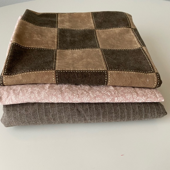 Misc Fabrics, 5 pounds, brown/black/floral colorway - Picture 5 of 8